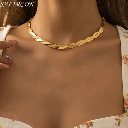 Liquid Gold Twisted Blade Choker