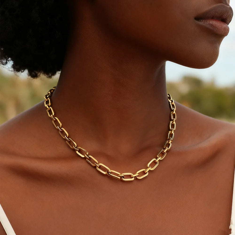 Polished Gold Oval Link Necklace