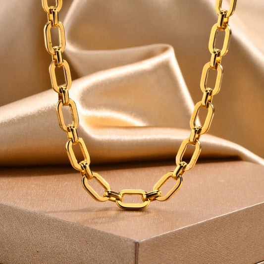 Polished Gold Oval Link Necklace