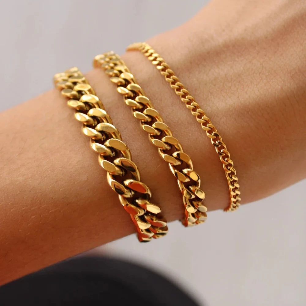 Signature Non-Tarnish Cuban Link Bracelet